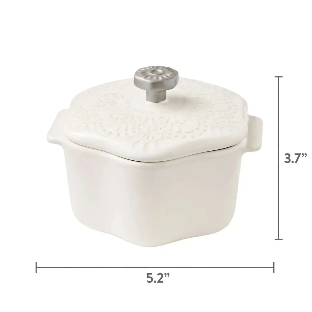 Pioneer Woman Snowflake Cocotte with Lid Set Stoneware White Christmas Holidays